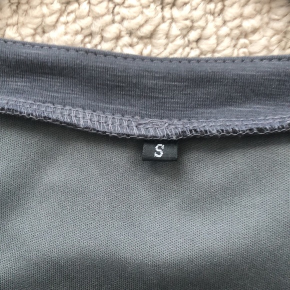 Gray dress - Picture 3 of 5